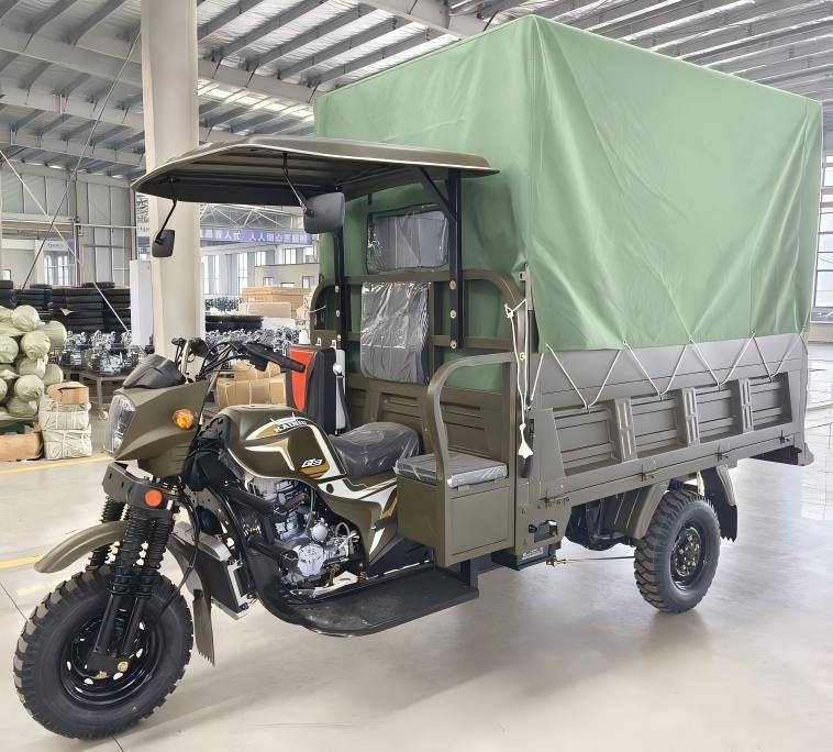 250cc Water-Cooled Heavy-Duty Cargo Tricycle with Foldable Seat, Large Bed, and Booster Rear Axle – Built for Reliable Everyday Transport.