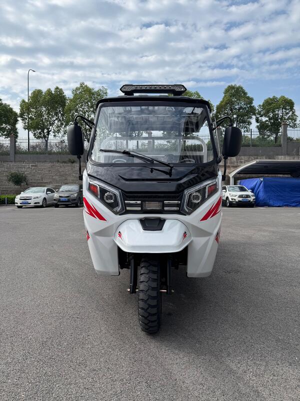 Gasoline X5 Cargo Tricycle Three Wheeler Semi Cabin 350cc Water Cooled Engine Four Rear Tyres Oil Brake Big Booster With 2500kg Load Capacity And Reinforced Chassis Keel For Heavy Duty Transport