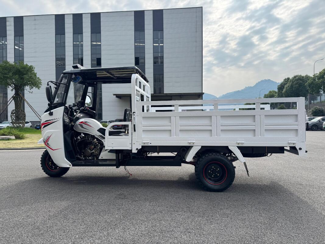 Gasoline X5 Cargo Tricycle Three Wheeler Semi Cabin 350cc Water Cooled Engine Four Rear Tyres Oil Brake Big Booster With 2500kg Load Capacity And Reinforced Chassis Keel For Heavy Duty Transport