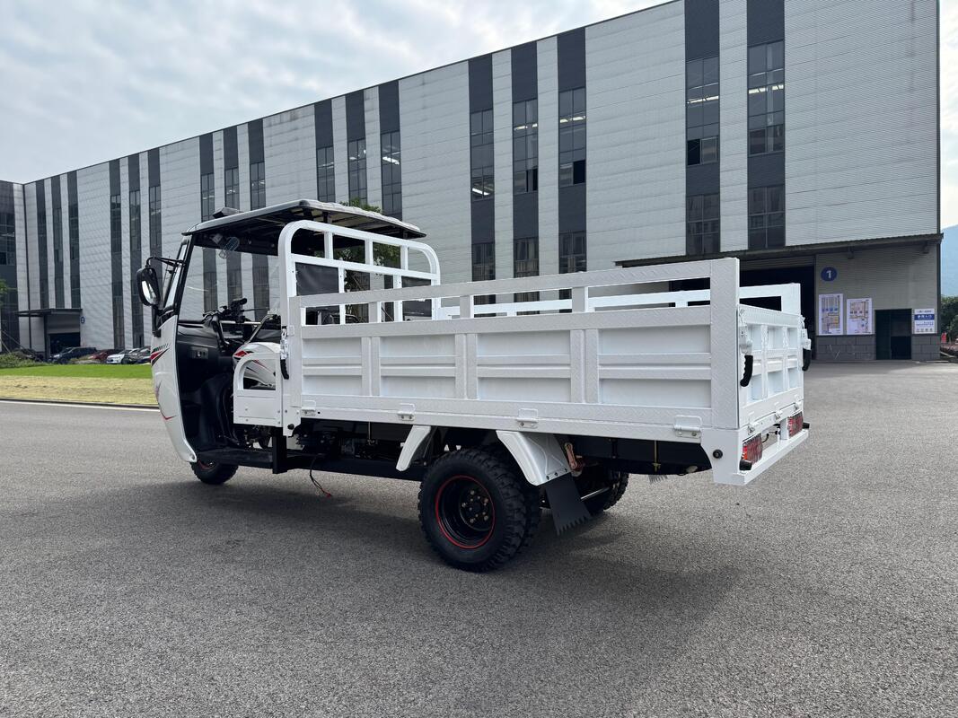 Gasoline X5 Cargo Tricycle Three Wheeler Semi Cabin 350cc Water Cooled Engine Four Rear Tyres Oil Brake Big Booster With 2500kg Load Capacity And Reinforced Chassis Keel For Heavy Duty Transport