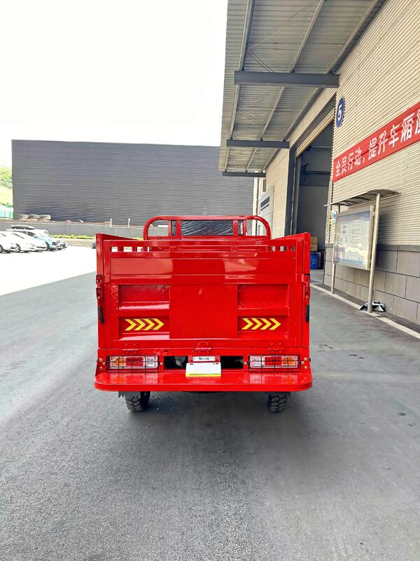 Gasoline 150cc Air-Cooled Cargo Tricycle with Dump Function, Q3 Upgraded Version, 1.8m Dump Box, Inner-Floating Small Booster 220 Drum Rear Axle, with 800kg Load Capacity