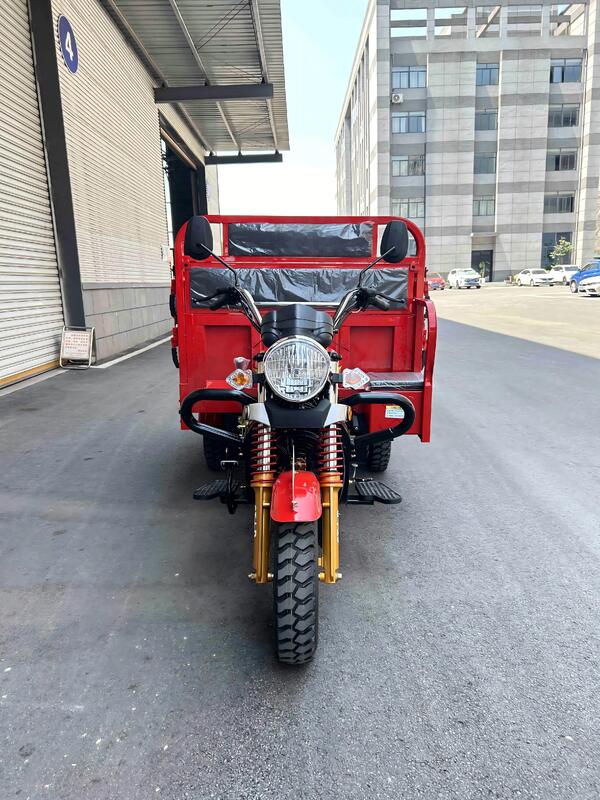 Gasoline 150cc Air-Cooled Cargo Tricycle with Dump Function, Q3 Upgraded Version, 1.8m Dump Box, Inner-Floating Small Booster 220 Drum Rear Axle, with 800kg Load Capacity