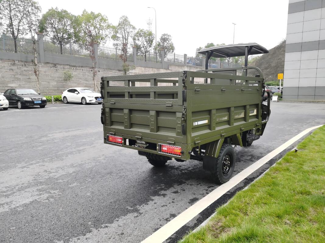 Gasoline 250cc Air-Cooled Cargo Tricycle, Q5 Headlight Model with Canopy, 2.2m Heavy-Duty Cargo Box, Full-Floating Booster Rear Axle, 800kg Load Capacity